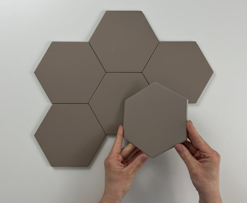 Hexagon Timeless Taupe matt 15x17