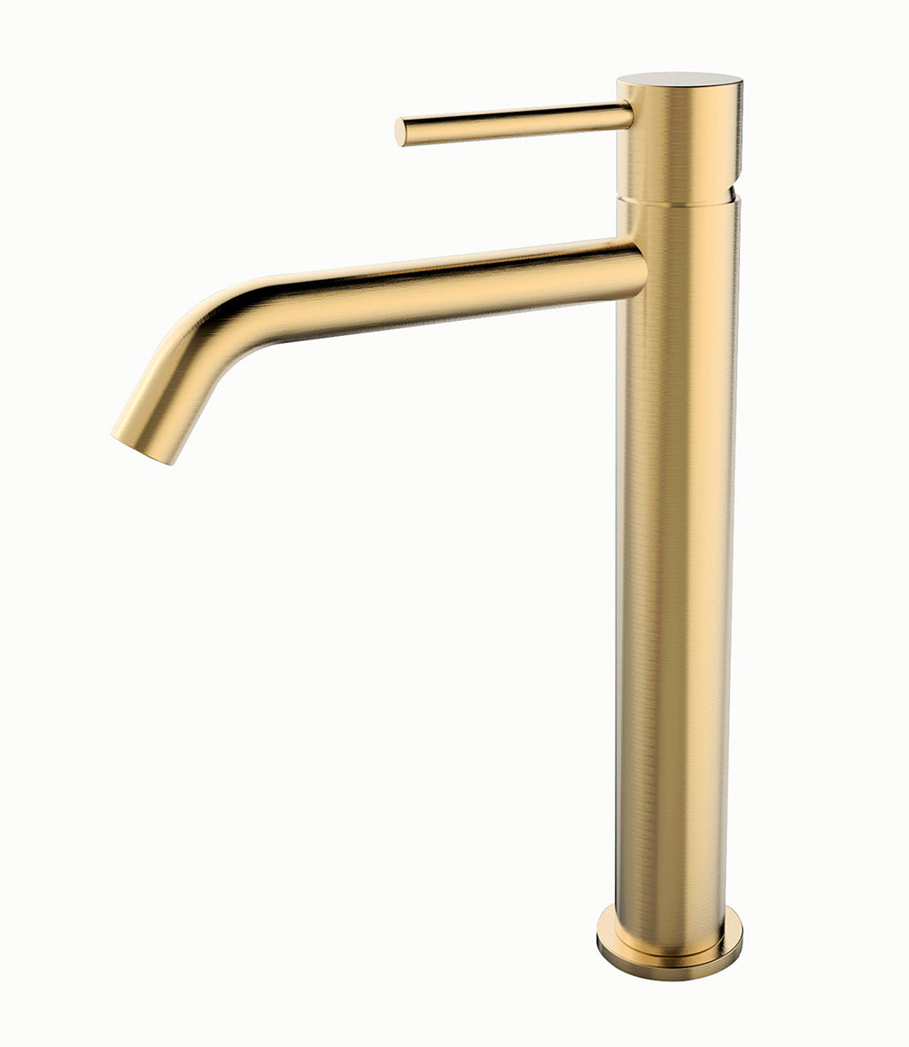 Style XL wastafelkraan hoog geborsteld messing PVD - WDtegels