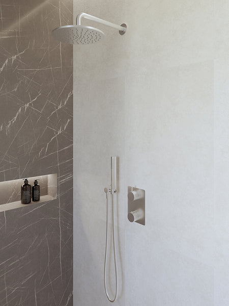 Termostato empotrado Caral completo con ducha de techo de 25 cm y ducha de mano con varilla cromada