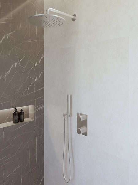 Termostato empotrado Caral completo con ducha de techo de 30 cm y ducha de mano con varilla cromada