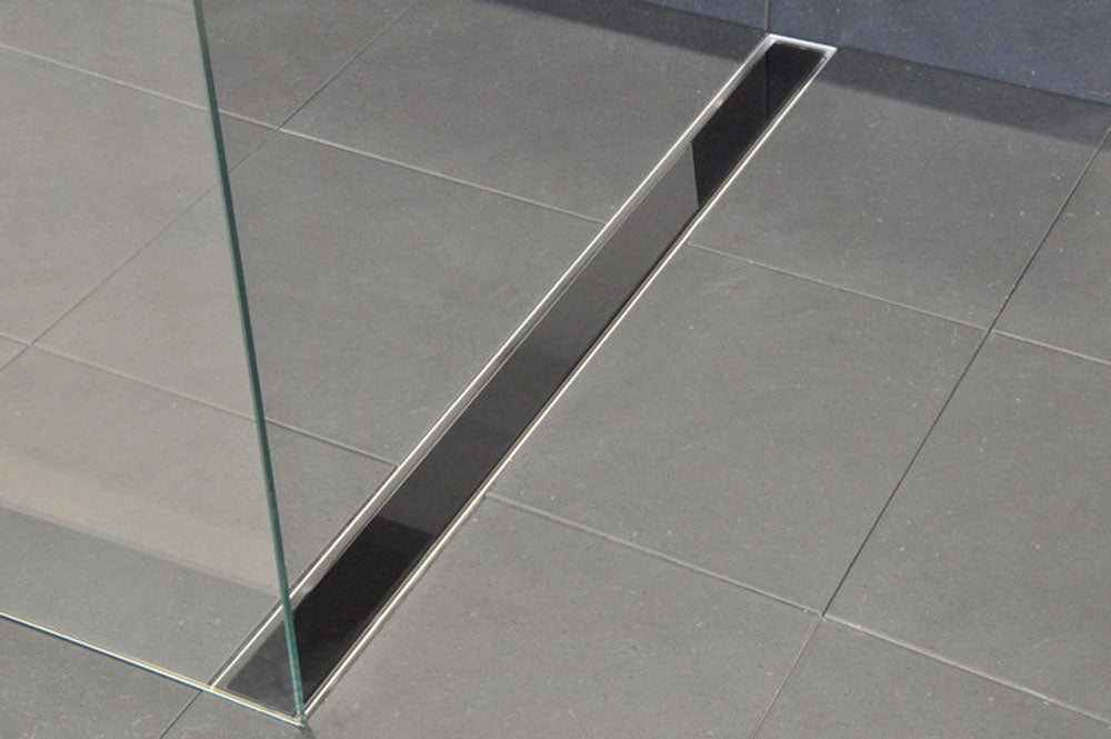 Wiesbaden glasrooster voor douchegoot 110 x 7 cm glanzend zwart - WDtegels