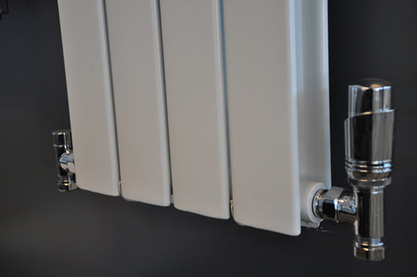 Wiesbaden luxe therm. rad. aansluitset haaks chroom