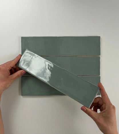 Colonial Jade gloss 7.5x30