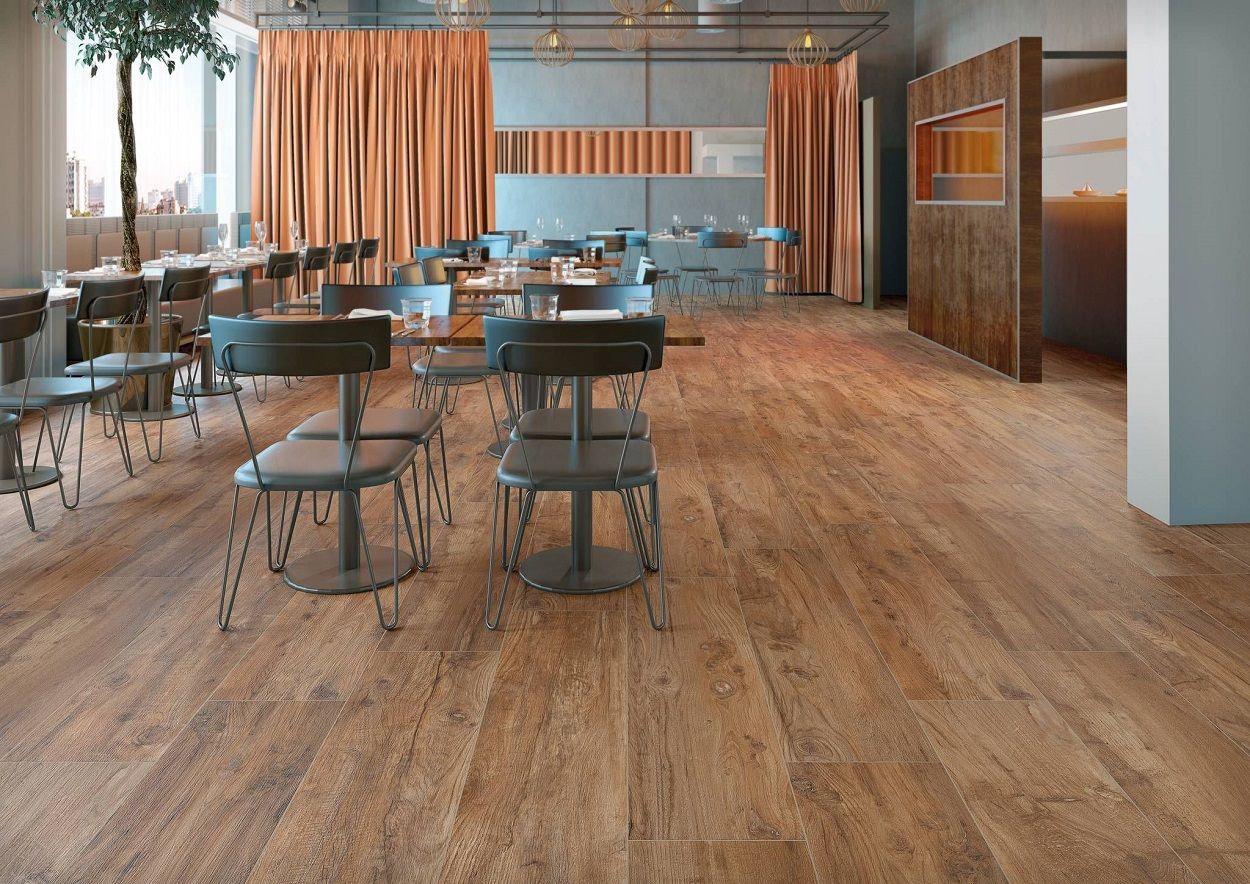 Roble de Nebraska 30x120 enrejado