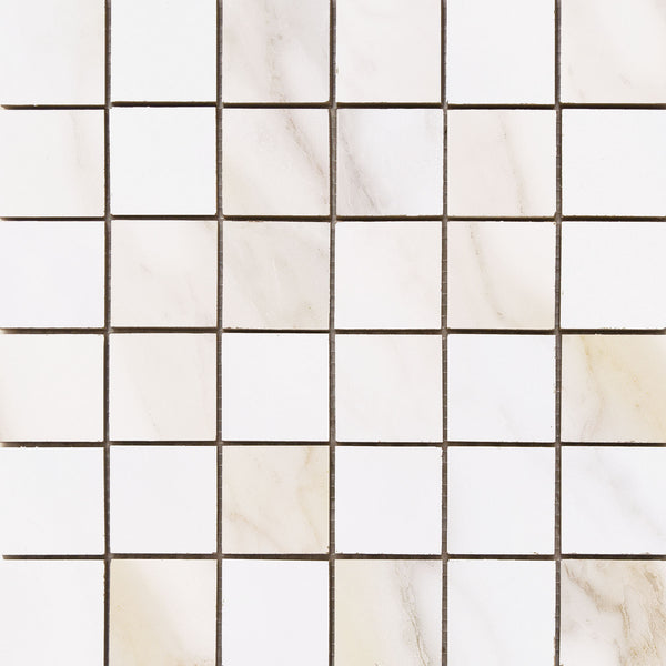 Mosaico Diamond Gold de 5x5 mate sobre malla de 30x30