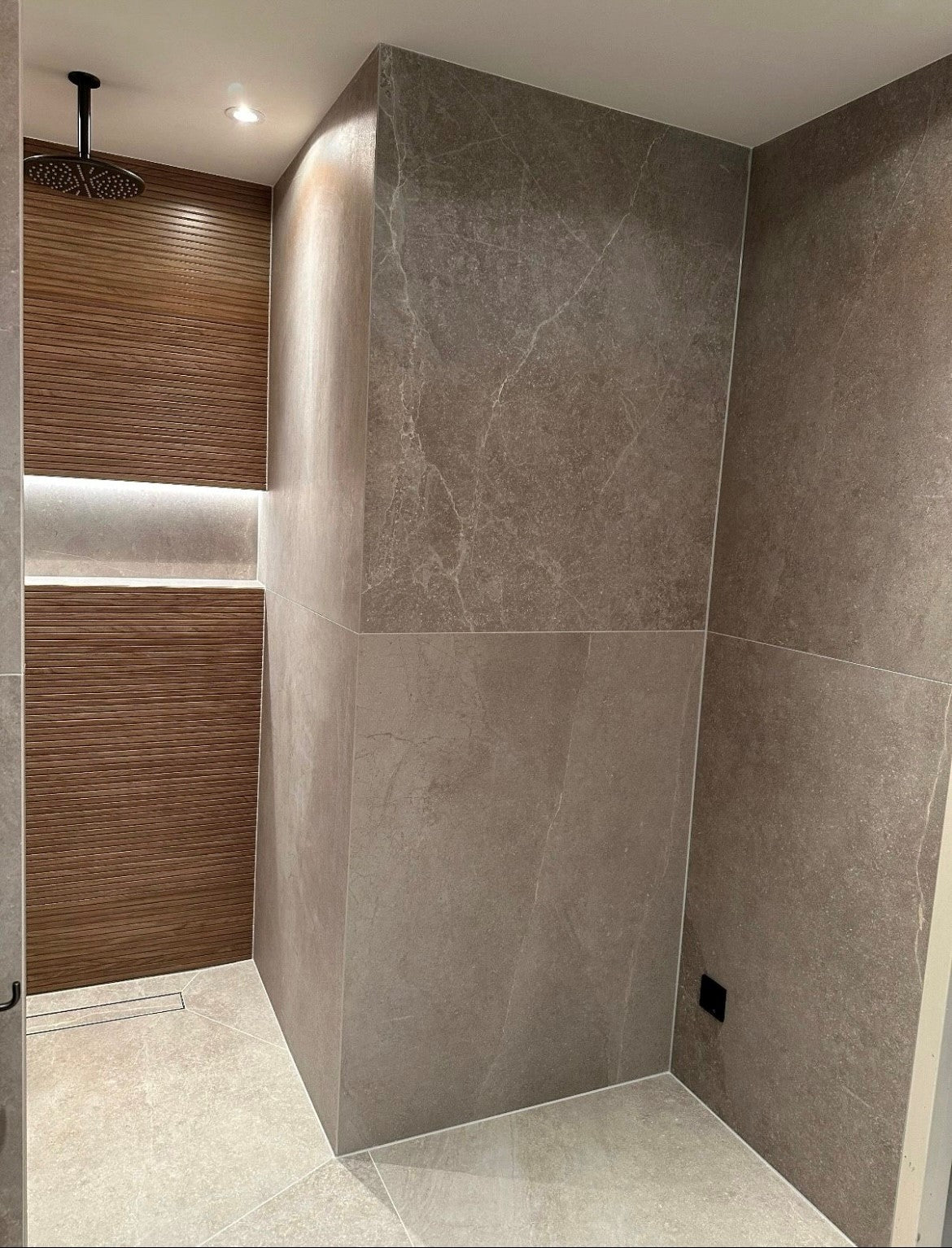 Vloertegel Munich Pearl 120x120 rett - WDtegels