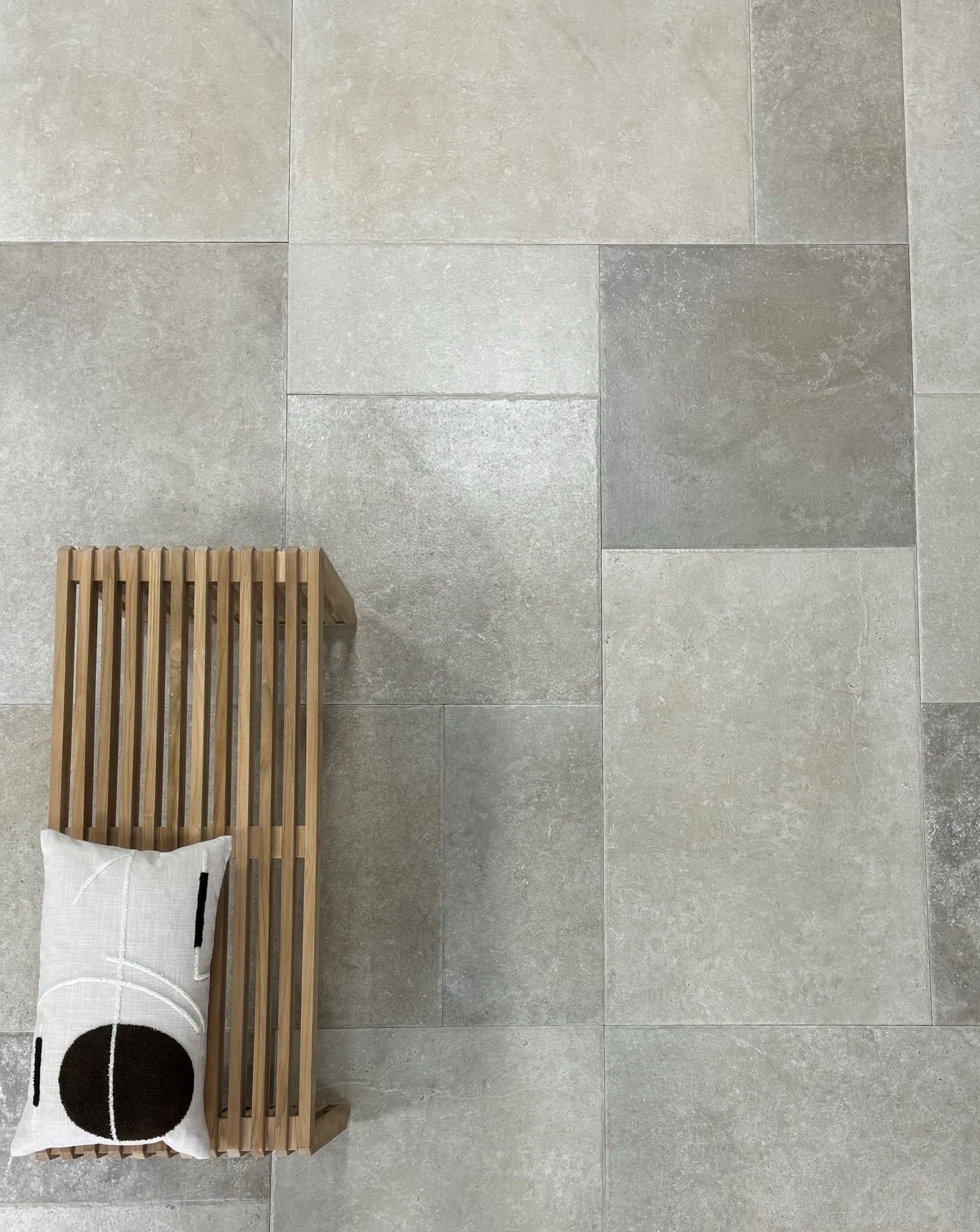 Chantilly Melange Nuit 30x30 chip - WDtegels