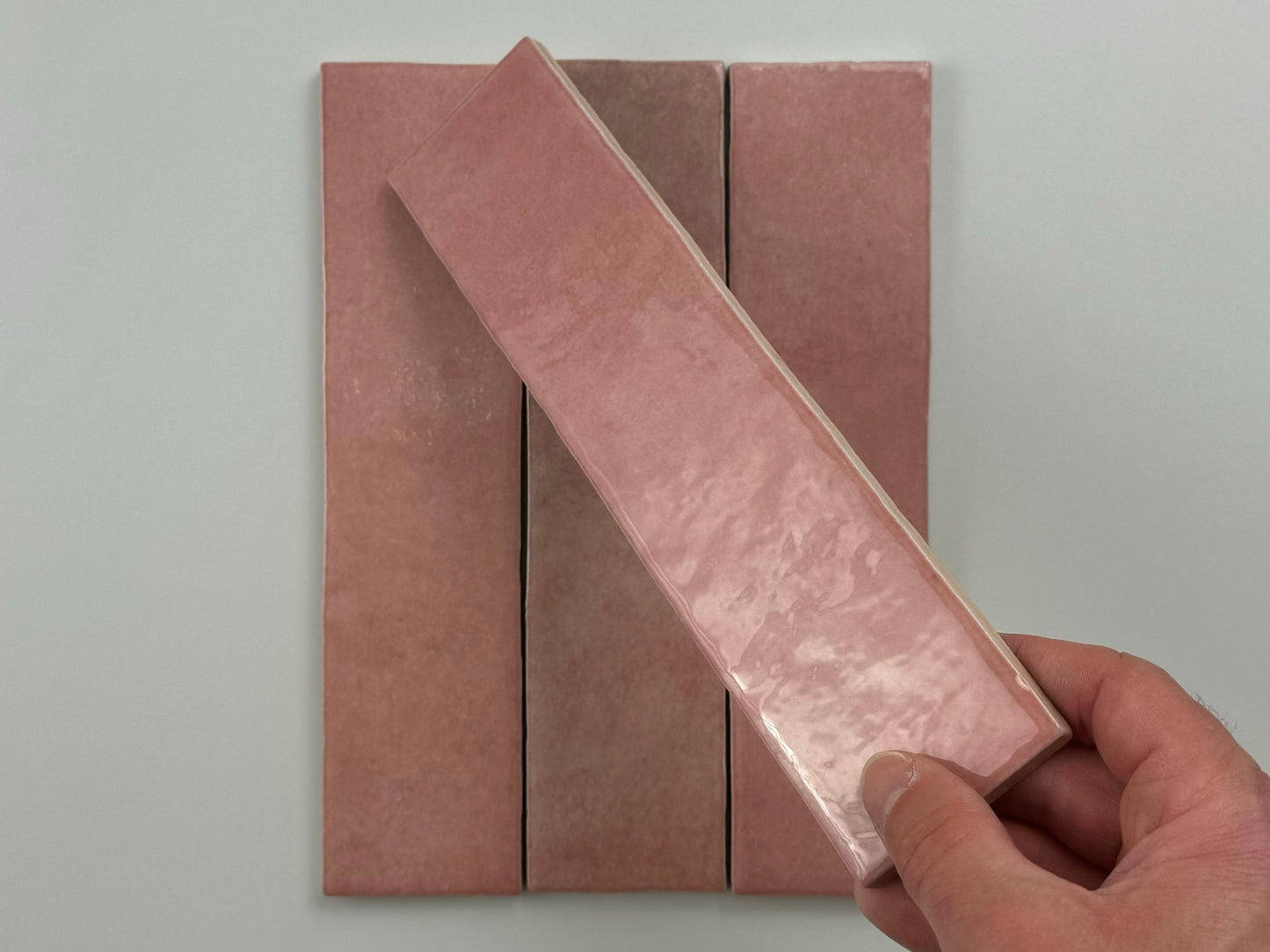 Azulejos de tendencia rosa brillo 6x24,6