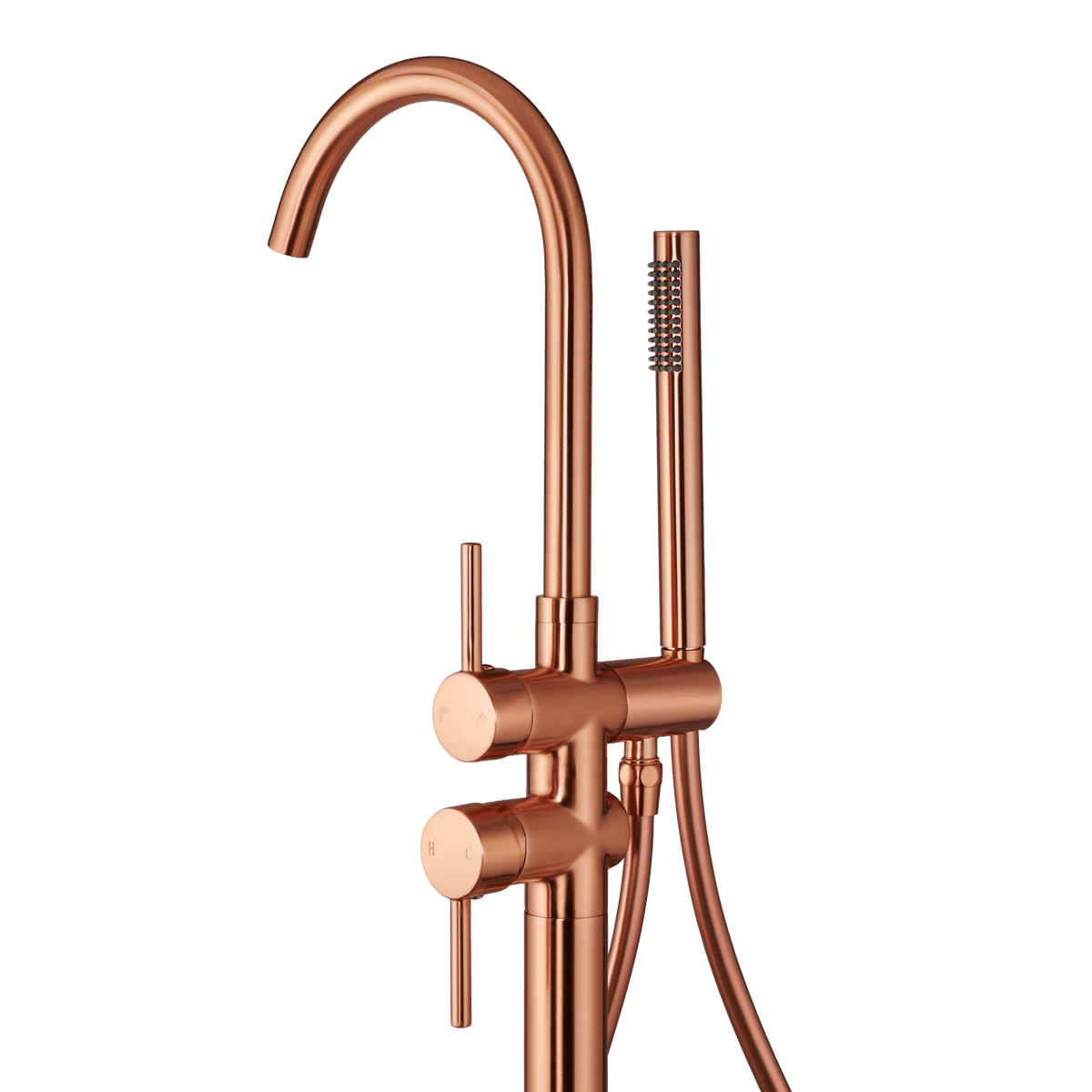 Detail van vrijstaande badkraan met handdouche Armonio in rosé koper