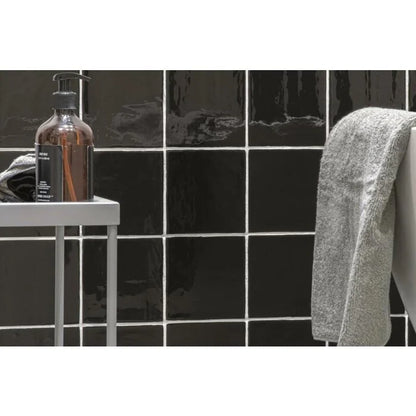 Old Dutch white tiles Black 13x13