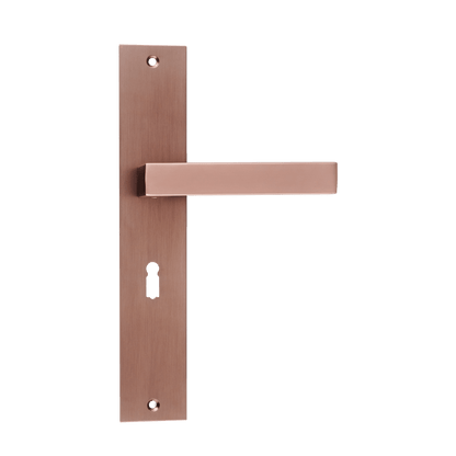Deurklink Collodi in koper met sleutelgat 56 mm